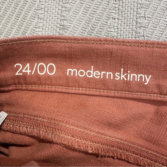 Loft size 24/00 Modern Skinny jeans, salmon color, spring, denim, tween - Picture 5 of 10